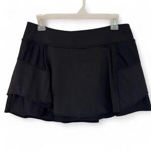 Athleta Medium Black Sportswear Skirt Skort with Biker shorts Pockets Athletic